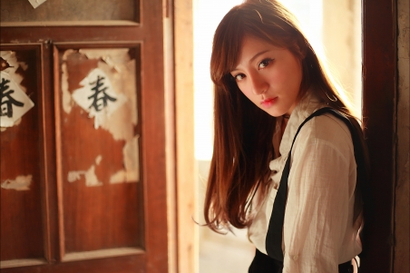 草莓芭乐丝瓜绿巨人榴莲免费版：无vip就能免费点播的手机视频播放应用