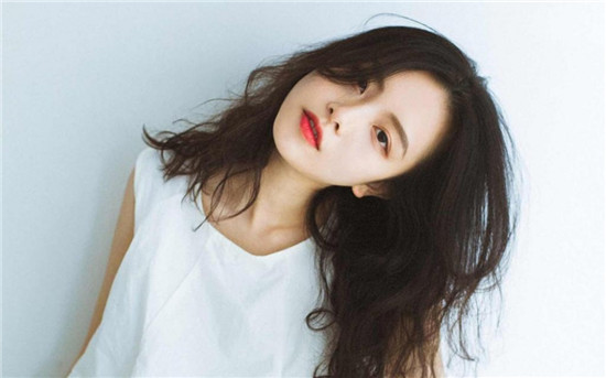 卡1卡2乱码精品免费完整版：未删减资源带来舒适观看体验