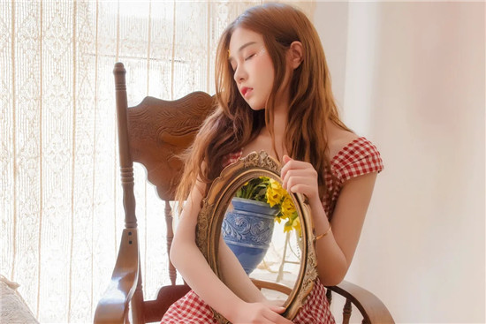 丝瓜秋葵草莓香蕉榴莲绿巨人最新版：拥有海量视频影视资源的播放APP