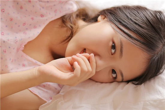 草莓樱桃丝瓜绿巨人秋葵安卓精简版：随时可以浏览播放记录的APP