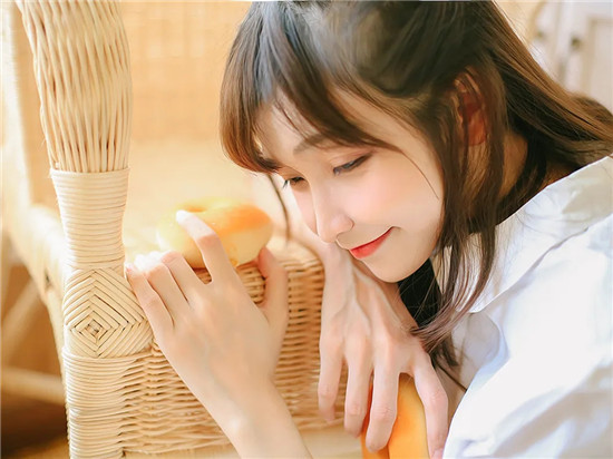 丝瓜香蕉向日葵枝草莓秋葵榴莲精简版：不占手机空间的播放APP