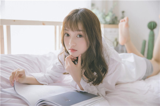 草莓 香蕉 丝瓜 秋葵 香草 榴莲无限看：一款拥有实时弹幕的播放软件