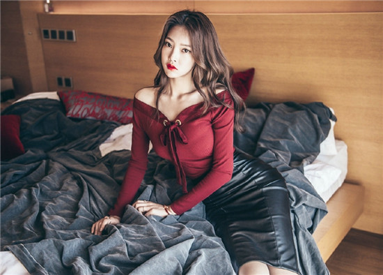 榴莲向日葵幸福宝芭乐无限看：诸多vip美女直播无限次点播的手机播放器