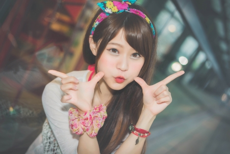 丝瓜草莓向日葵芭乐黄瓜小猪鸭脖视频幸福宝：所有精品影视在线播的手机播放器