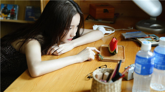 榴莲向日葵幸福宝芭乐最新版：非常多精彩美女直播在线看的手机播放软件