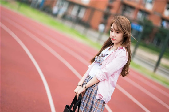 丝瓜香蕉芭乐鸭脖小猪下载污苹果版:数百部热播影视在线看的手机影视播放软件