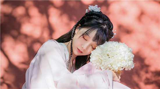 草莓香蕉丝瓜秋葵香草榴莲ios：数千万用户不容错过的美女精品直播平台