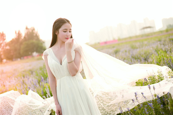 茄子香蕉榴莲草莓丝瓜向日葵ios：为用户提供海量直播资源的直播软件app