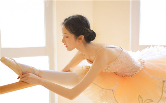 香蕉芭乐向日葵鸭脖丝瓜小猪ios精简版：非常简单的视频播放软件