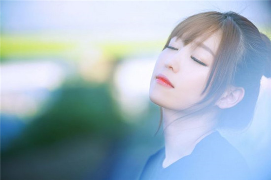 草莓黄瓜丝瓜榴莲绿巨人：不用花钱的免费播放软件