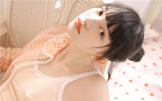 芭乐草莓向日葵丝瓜小猪鸭脖免费版：超多精品美女直播无限看的手机播放器