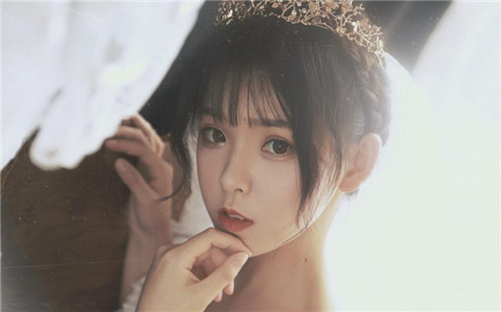 秋葵草莓丝瓜黄瓜绿巨人ios：无限制自由点播的视频播放应用