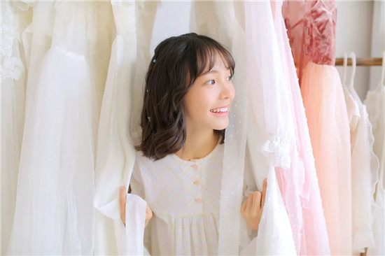 香蕉菠萝草莓荔枝香草茄子无限看：随心所欲观看各种类型资源的播放APP