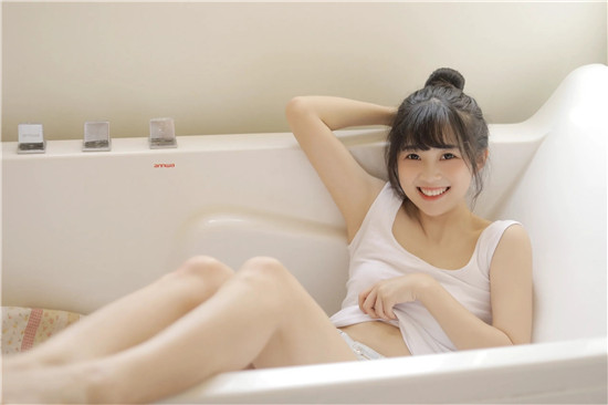 草莓绿巨人丝瓜樱桃秋葵精简版：资源都是超高清画质的播放APP