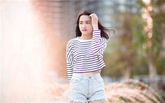 草莓秋葵菠萝蜜黄瓜丝瓜绿巨人免费版：海量优质会员视频无限制播的视频播放软件