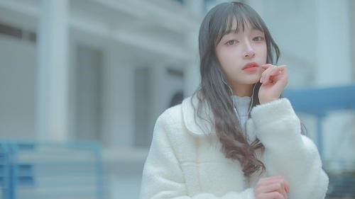 樱花草在线观看视频社区完整版：迷人主播舒适观看