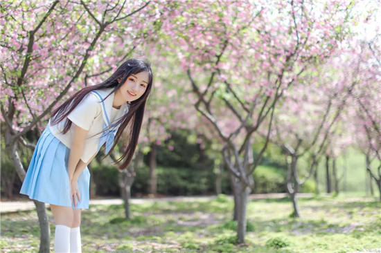 香蕉菠萝草莓荔枝香草茄子ios最新版：支持投屏播放的视频APP